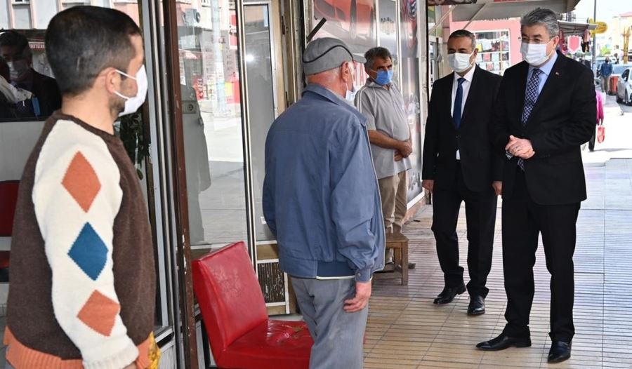 Atatürk Caddesinde Koronavirüs denetimi yapıldı 