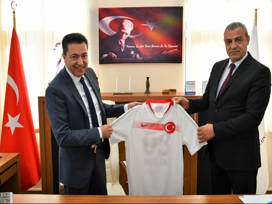  Rektör Uzun, fakülte ve yüksekokulları ziyaret ediyor