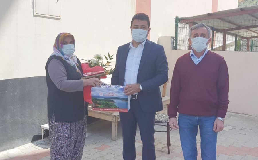 Arık “Aziz şehitlerimizin emanetleri olan ailelerinin yanındayız”