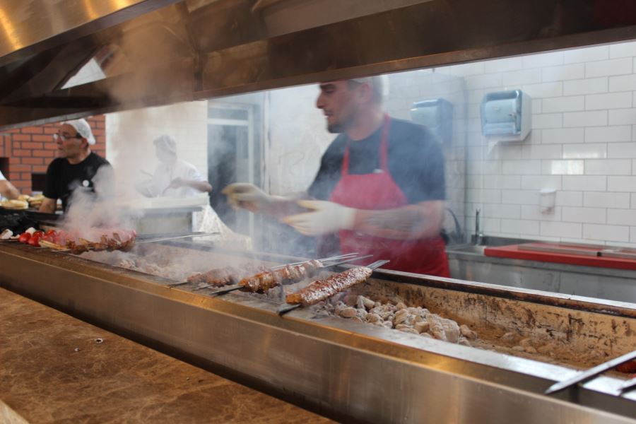Yöresel ve Dünya lezzetleriyle Yenerhan Restaurant açıldı