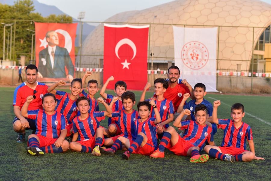 Zaferin 100. Yılına özel futbol turnuvası gerçekleştirildi