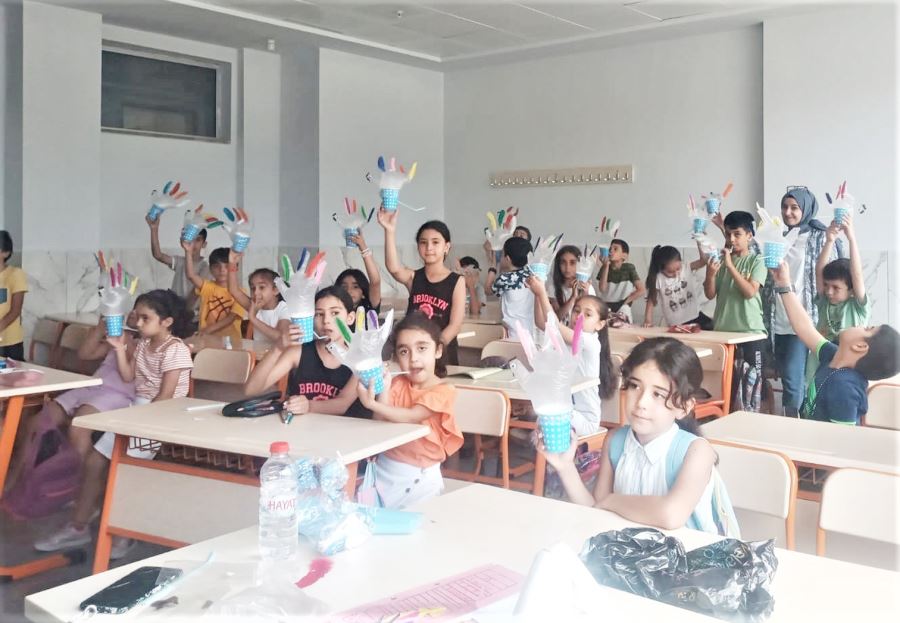 Hem eyleniyorlar hem öğreniyorlar