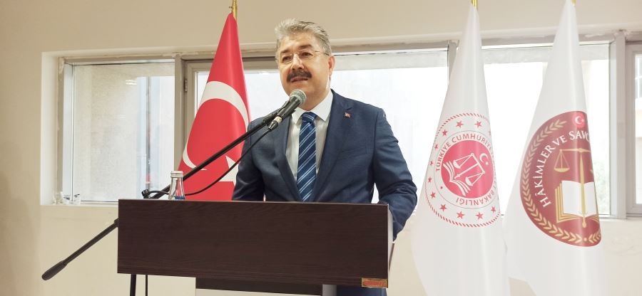 Asil milletimiz,göğsündeki inançla darba girişimini bertaraf etmiştir