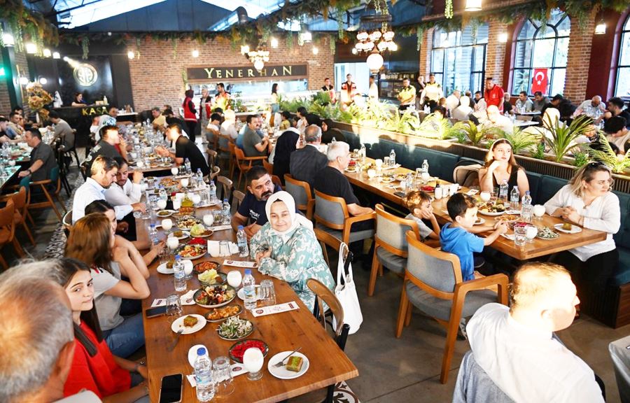 Valilik, şehit aileleri ve gaziler onuruna yemek verdi