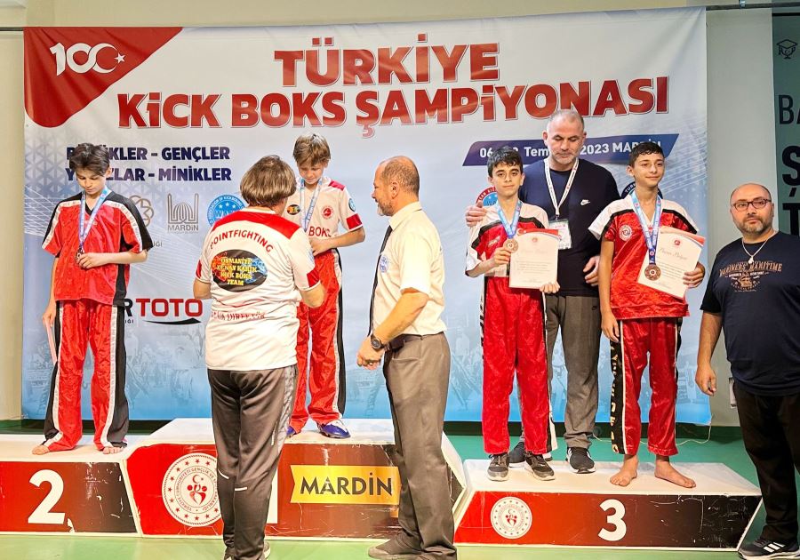 Kickbokcularımız 7 altın, 1 gümüş ve 5 bronz madalya aldı