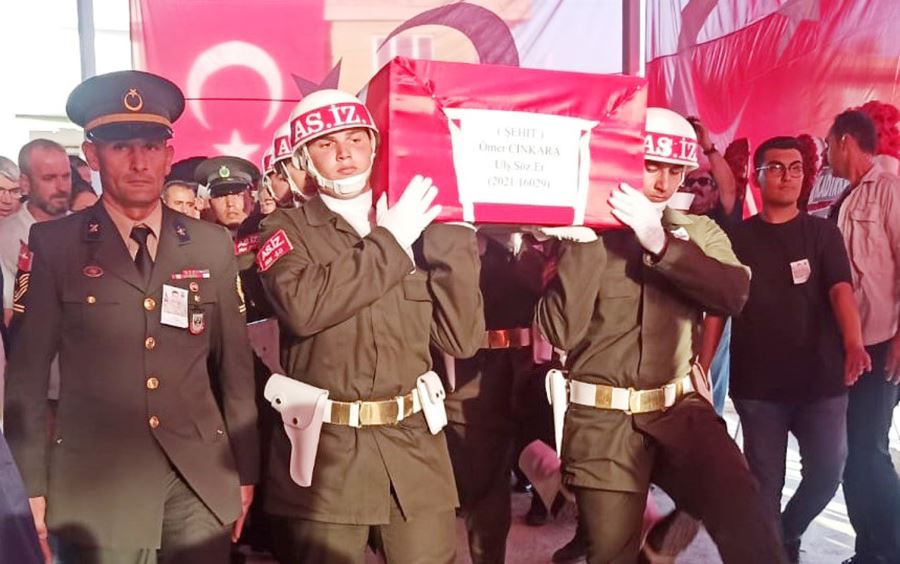 Osmaniyeli şehidine ağladı 