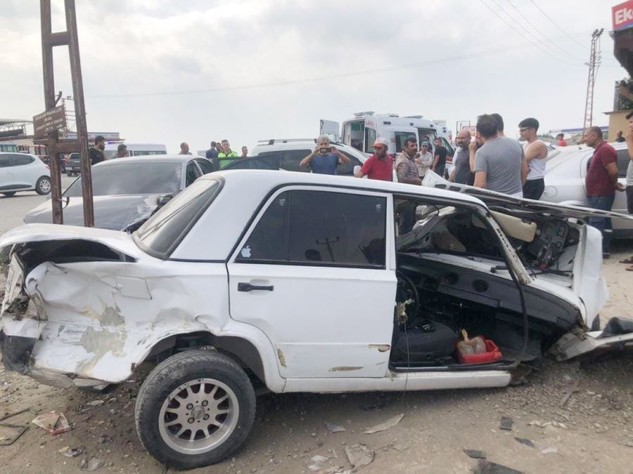 Kavşakta yaşanan kazada 1 kişi yaralandı