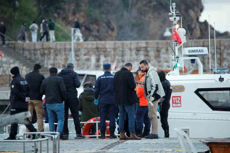 Denize düşen şahsı arama çalışmalarında başka bir kişiye ait ceset bulundu
