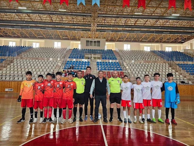 Kumluca’da futsal heyecanı başladı
