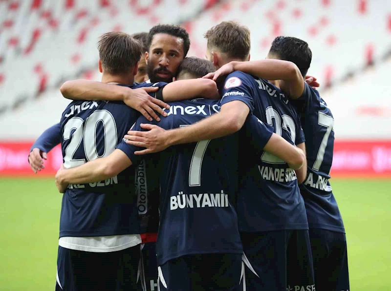 Ziraat Türkiye Kupası: Antalyaspor: 4 - Küçükçekmece Sinopspor: 1
