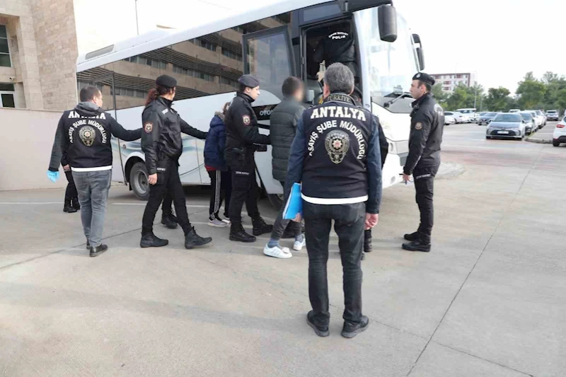 Antalya’da son 1 haftada 483 aranan şahıs yakalandı
