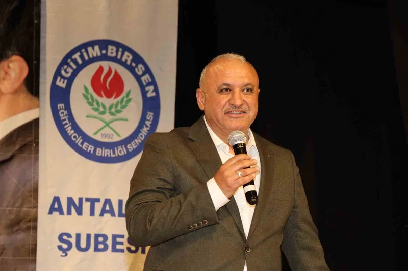 Memur-Sen bütçe görüşmelerinde çözüm bekliyor
