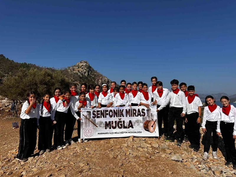 Marmaris’e eğitimde beş ödül birden aldı
