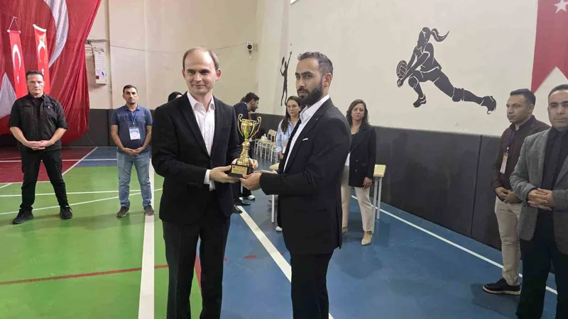 Siverek’te Cumhuriyet’in 102. yılına özel akıl ve zeka oyunları turnuvası
