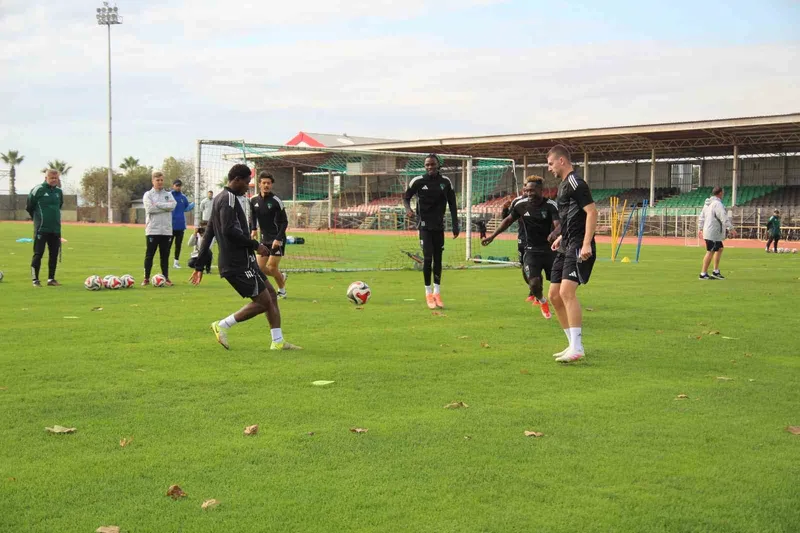 Kocaelispor’un başarılı futbolcusu Joseph Nonge: 