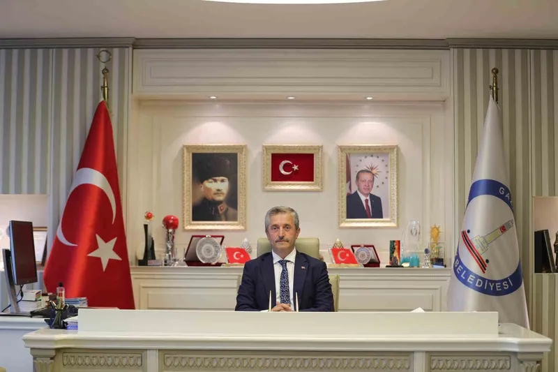 Tahmazoğlu, 29 Ekim Cumhuriyet Bayramı´nın 102. yıl dönümünü kutladı
