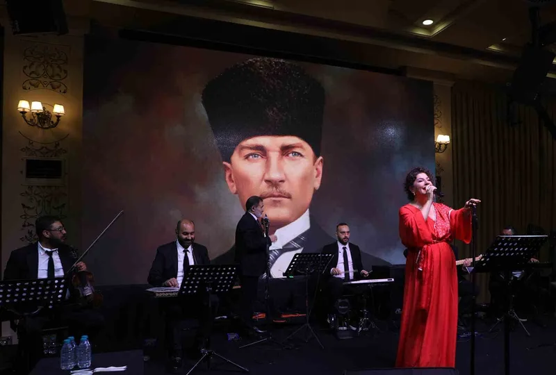 Cumhuriyetin 102’inci yılı Büyükçekmece’de coşkuyla kutlandı
