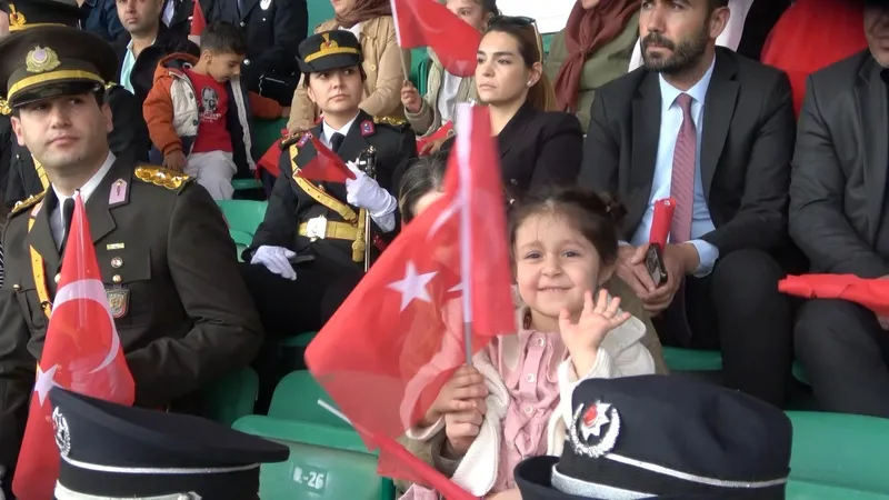 Bingöl’de Cumhuriyet Bayramı coşkuyla kutlandı
