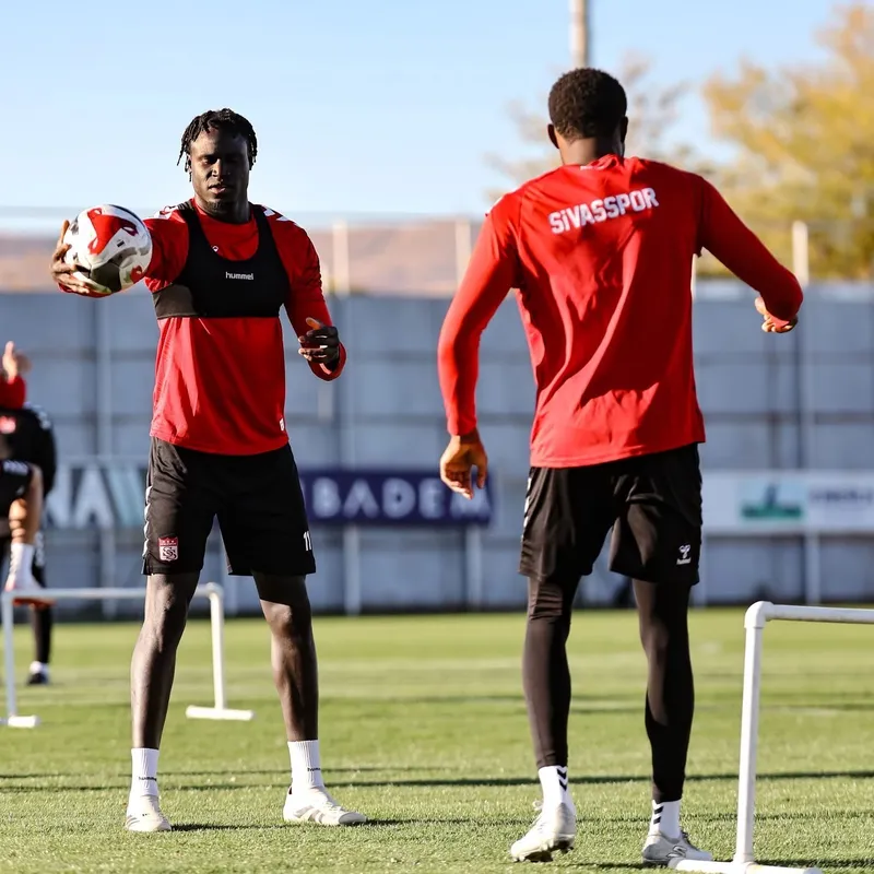 Sivasspor’da Ümraniyespor hazırlıkları sürüyor
