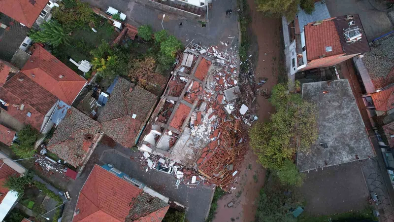 Sındırgı depreminde hasar tespit çalışmaları tamamlandı
