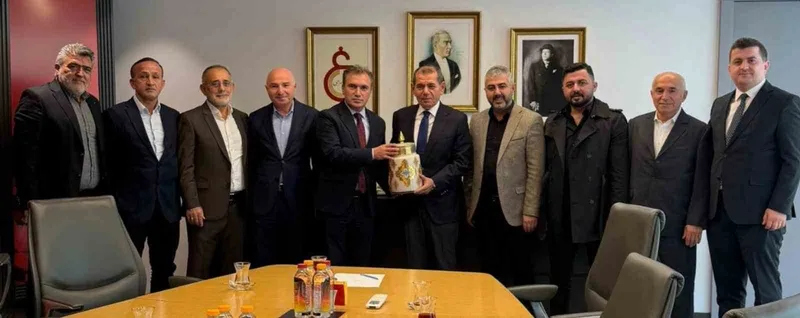 Alucra Kalkınma ve Eğitim Vakfı’ndan, Dursun Özbek’e ziyaret
