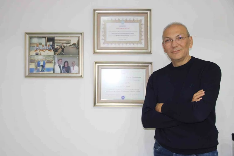 Prof. Dr. Nazım Karalezli: 