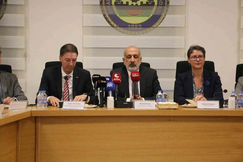 AB Türkiye Delegasyonu heyeti Diyarbakır’da
