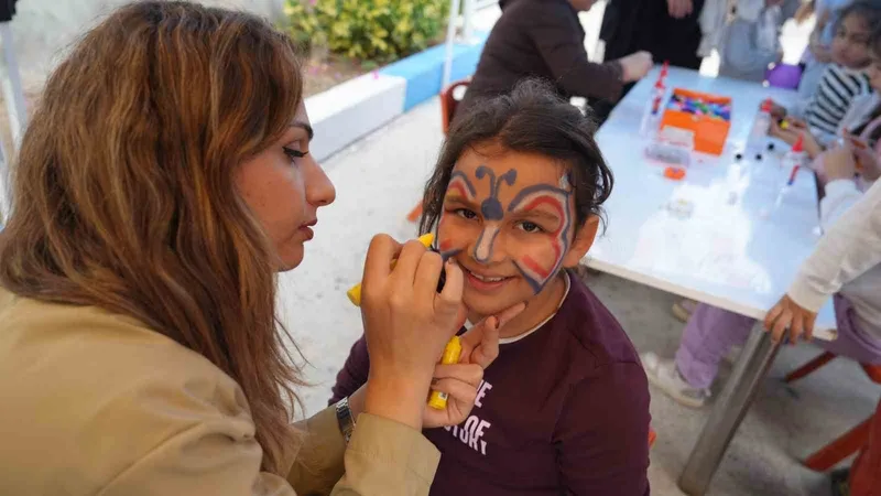Tarsus’ta çocuklar ara tatilde hem eğlendi hem öğrendi

