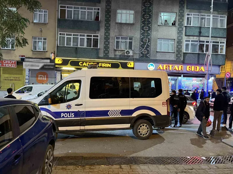 Sultangazi’de eski koca dehşeti: 1 ölü, 1 ağır yaralı
