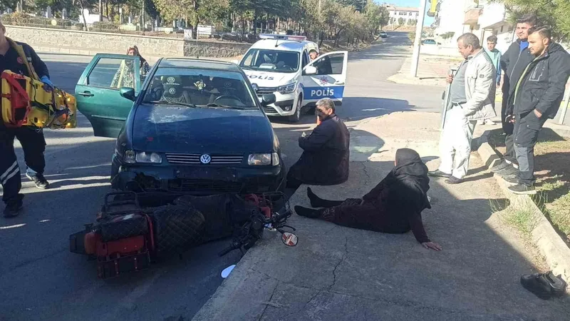 Konya’da otomobil ile motosiklet çarpıştı: 2 yaralı
