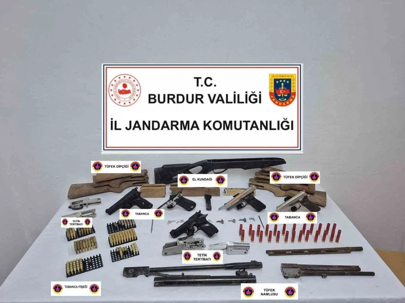 Burdur’da silah ve tarihi eser kaçakçılığı operasyonu

