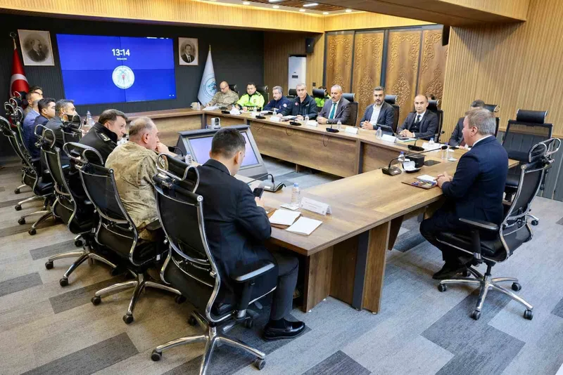 Erzincan’da kış trafik tedbirleri masaya yatırıldı
