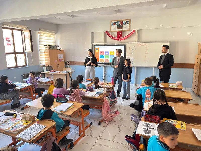 Eğitim çalışmaları yerinde incelendi
