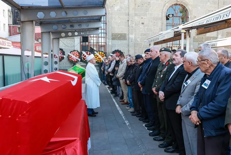 94 yaşındaki Kore gazisi Cemal Yayla son yolculuğuna uğurlandı
