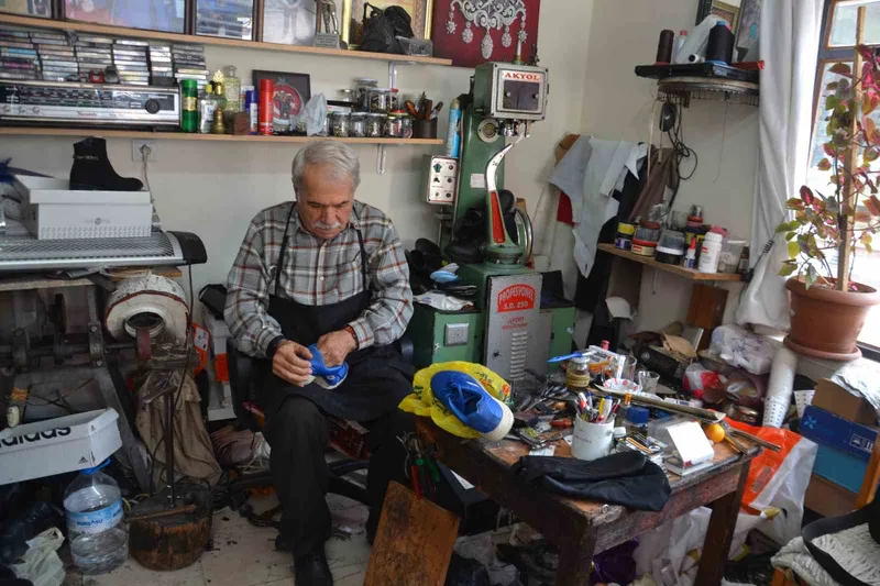 Ramazan ustanın 1 elinde 3 hüner
