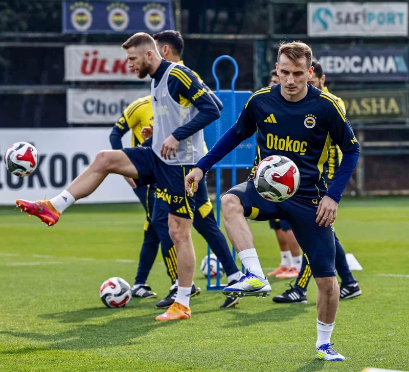Fenerbahçe, Çaykur Rizespor maçı hazırlıklarını sürdürdü

