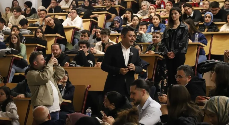 Bakan Yardımcısı Boyraz, öğrencilere 