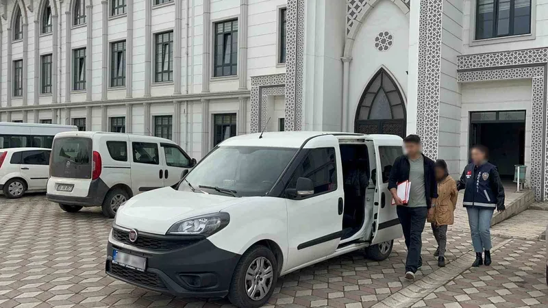 İki evden toplam 320 bin TL’lik ziynet eşya çalan şahıs tutuklandı
