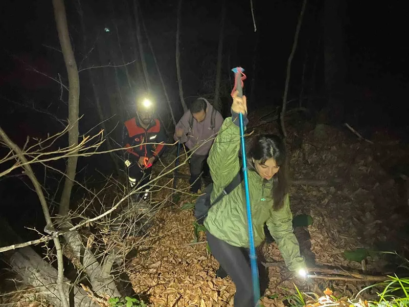 Bursa’da Saitabat Şelalesi’nde kaybolan iki kişi kurtarıldı

