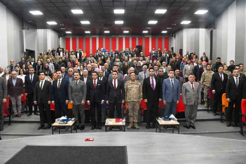 Tunceli Valisi Aygöl: 