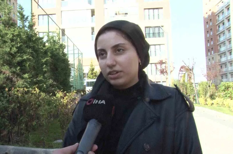 Başörtülü üniversite öğrencisi hocasının hakaretine uğradı; 