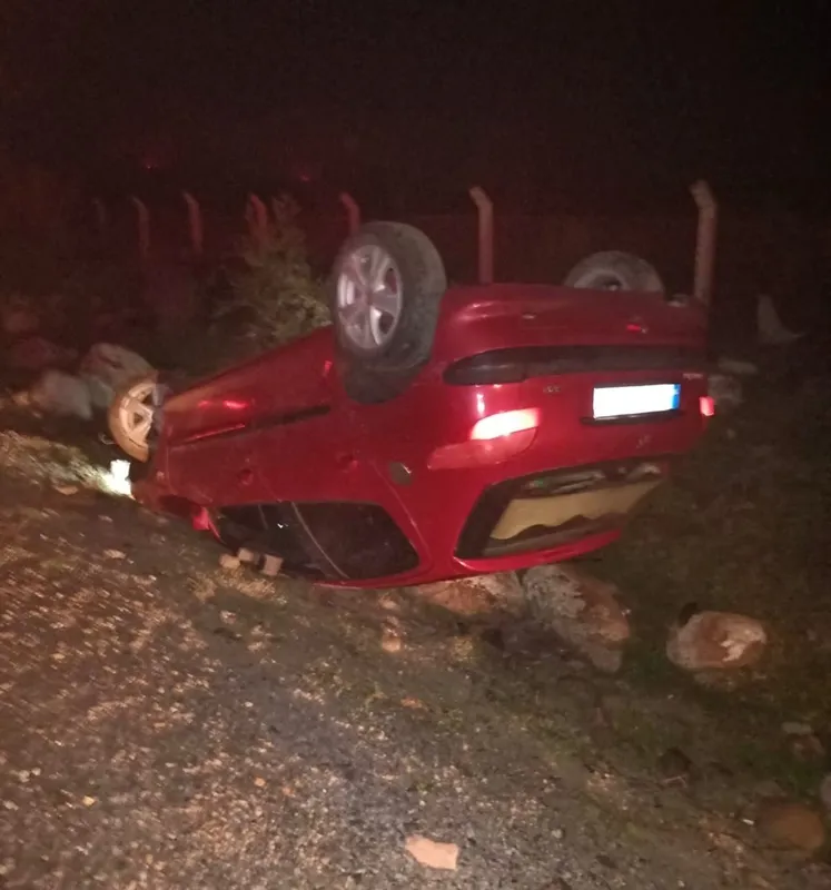 Çanakkale’de takla atan otomobilin sürücüsü hayatını kaybetti
