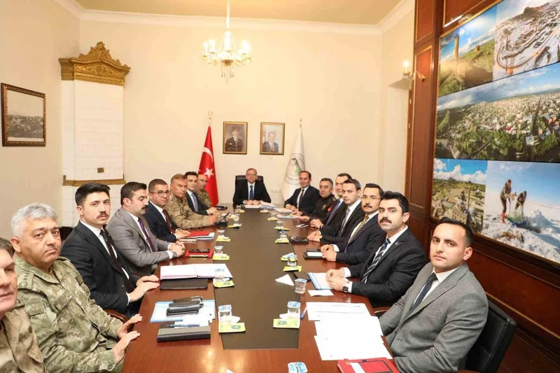 Kars’ta asayiş ve güvenlik toplantısı yapıldı.
