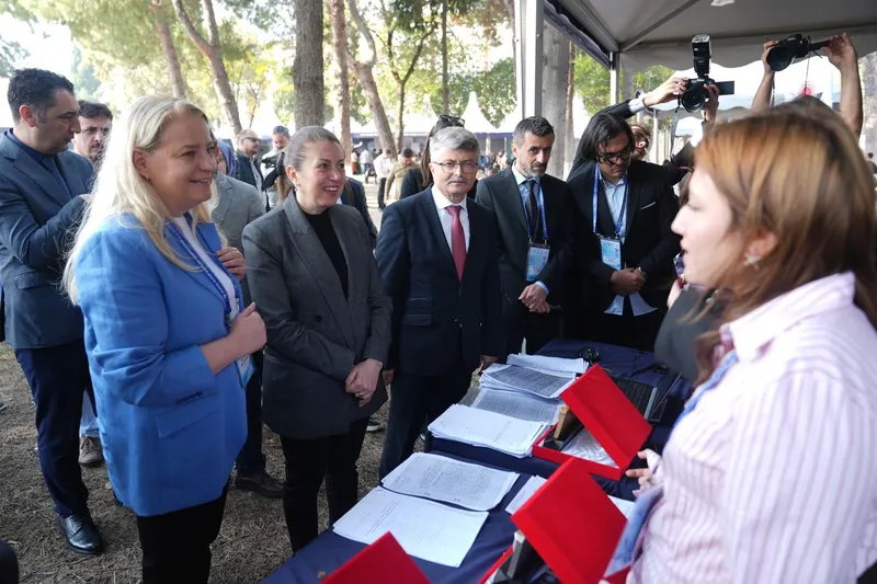 Ege Üniversitesinde ’Kutup Bilimleri Sempozyumu ve Şenliği’
