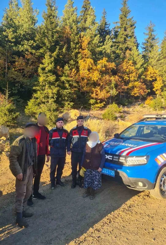 Şavşat’ta ormanda kaybolan 85 yaşındaki kadın bulundu
