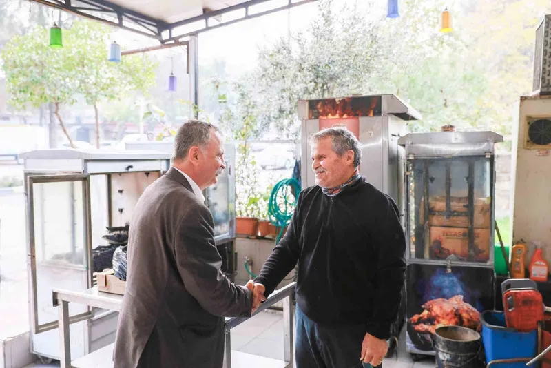 Başkan Balaban, esnafın taleplerini yerinde dinledi
