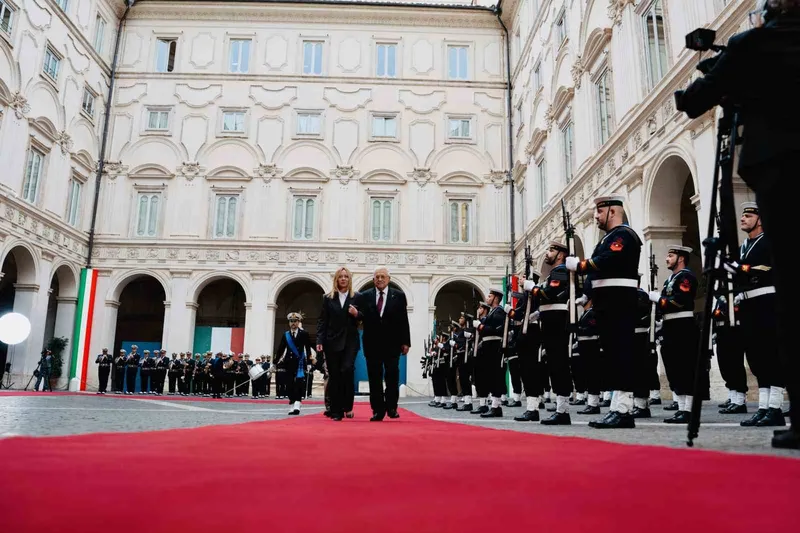 İtalya Başbakanı Meloni, Roma’da Filistin Devlet Başkanı Abbas ile görüştü
