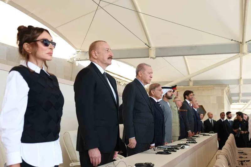 Cumhurbaşkanı Erdoğan, 8 Kasım Zafer Günü’nün kutlandığı tören alanında
