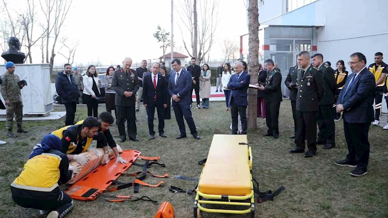 Isparta’da askeri yaralanmalara karşı simülasyonlu eğitim dönemi başladı
