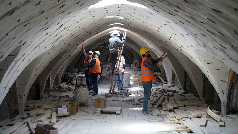 Tarihi Kapalı Çarşı aslına uygun şekilde yeniliyor
